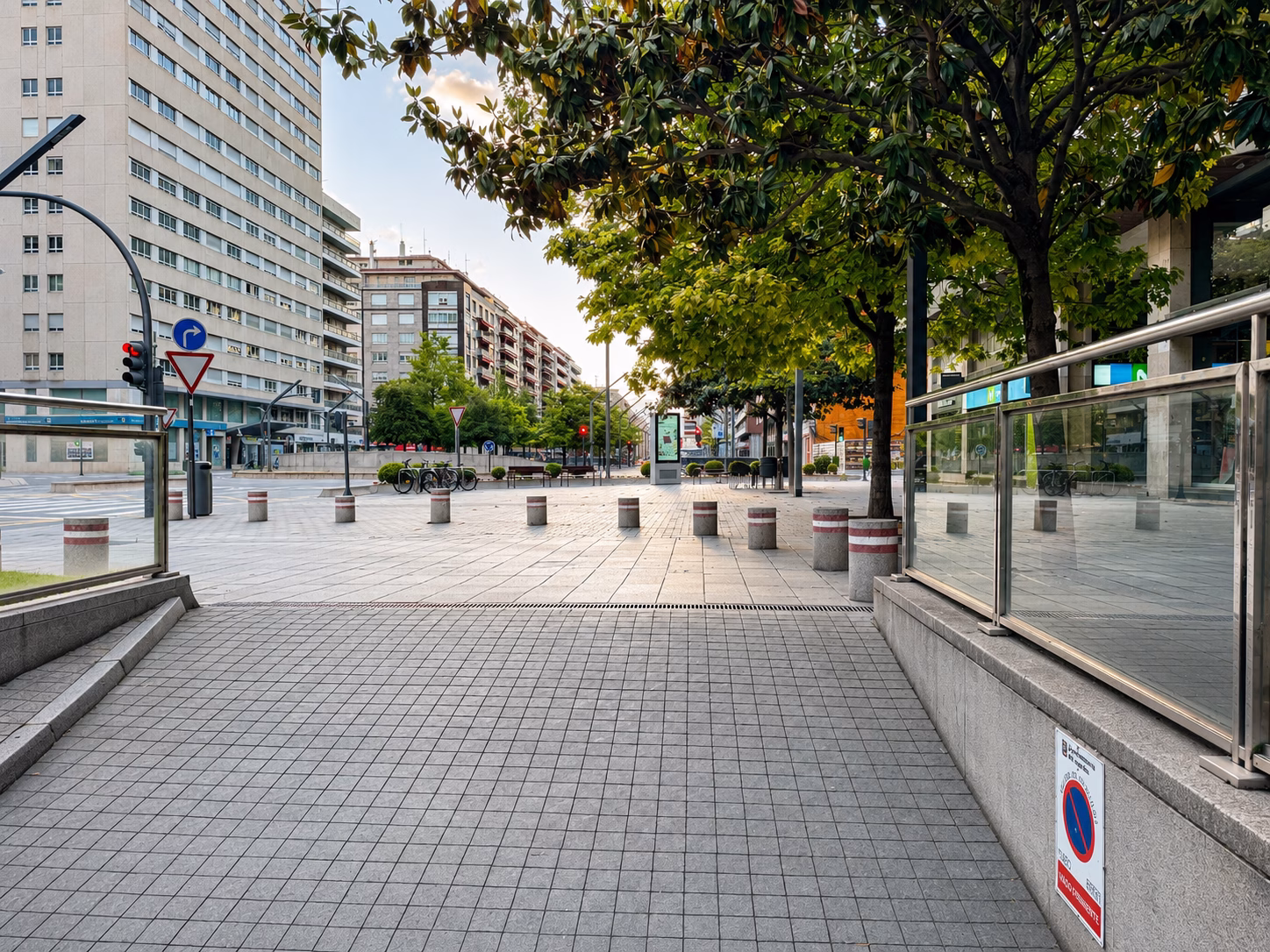 Aparcamiento Clubö Central Gran Vía Logroño 13