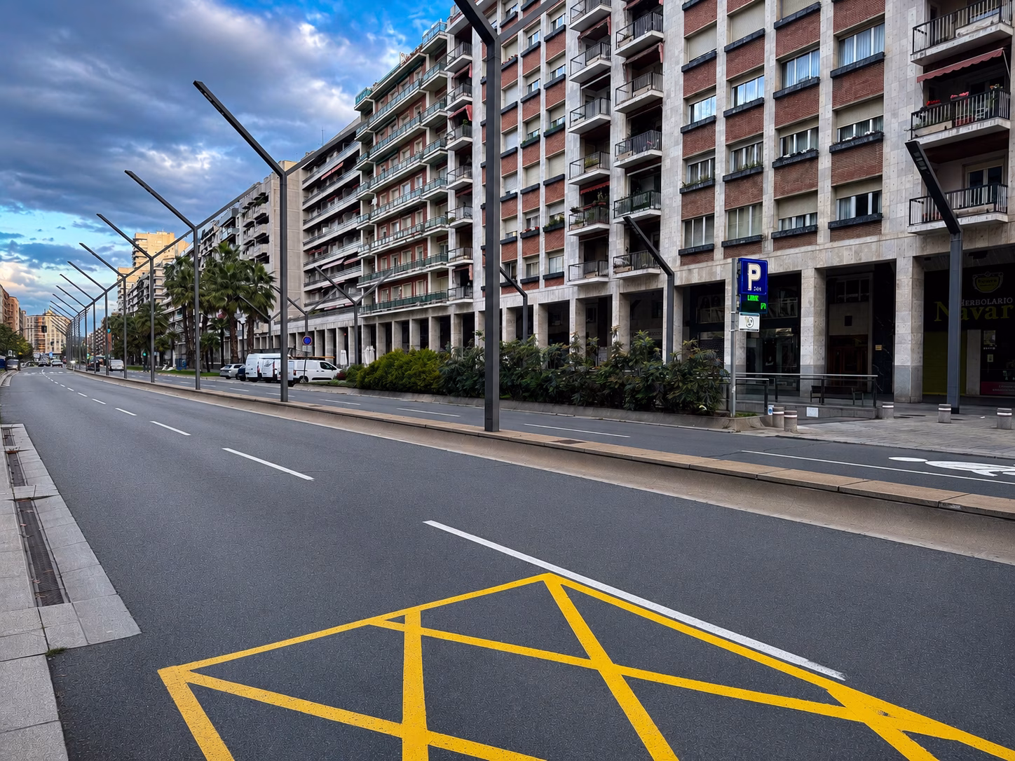 Aparcamiento Clubö Central Gran Vía Logroño 14