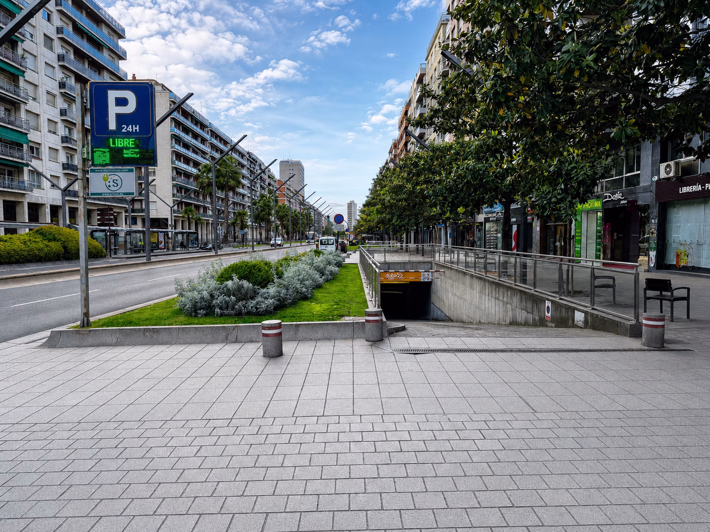 Aparcamiento Clubö Central Gran Vía Logroño 19
