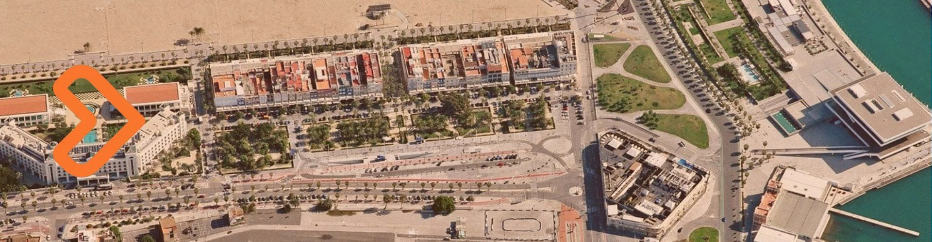 Aparcamiento Clubo Paseo de Neptuno 9