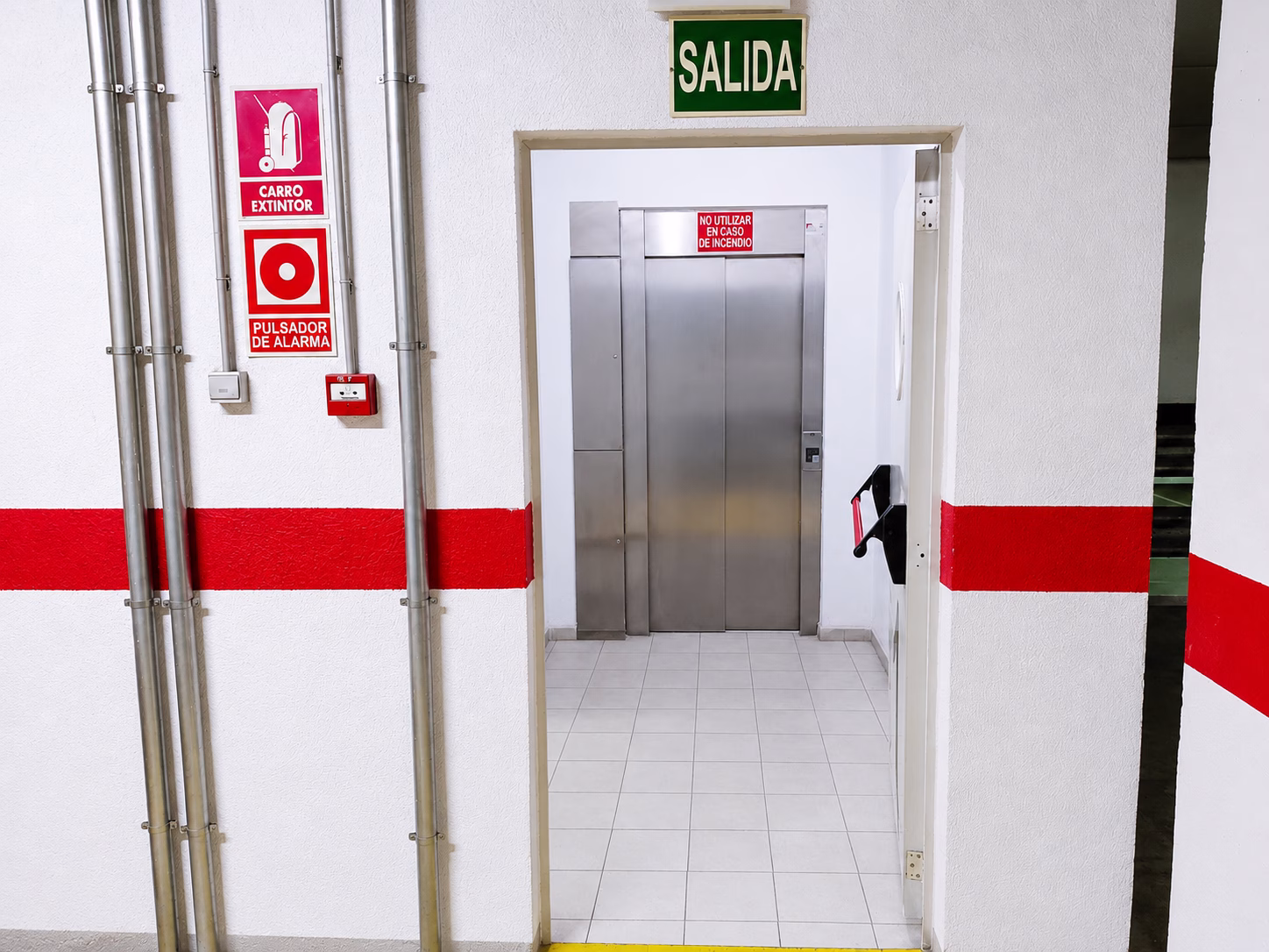 Aparcamiento Clubö San Ildefonso Almería 10