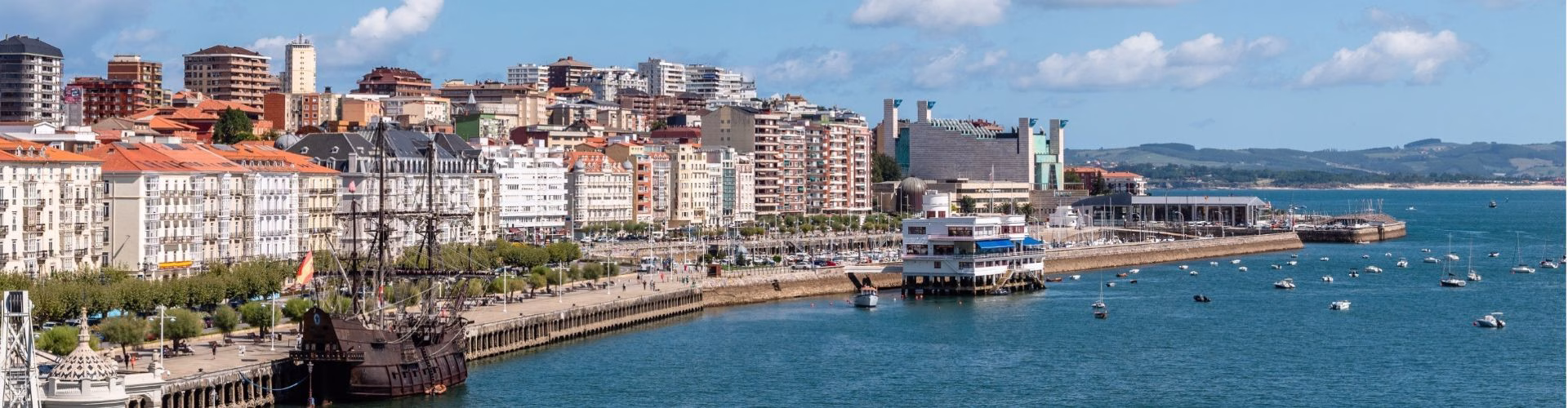 Aparcamiento Clubö Santander Somo vista puerto