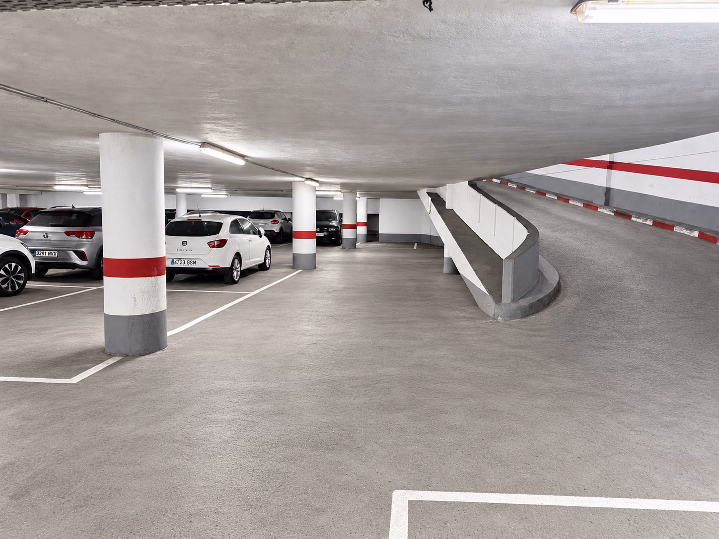 Parking Clubö Poniente 1