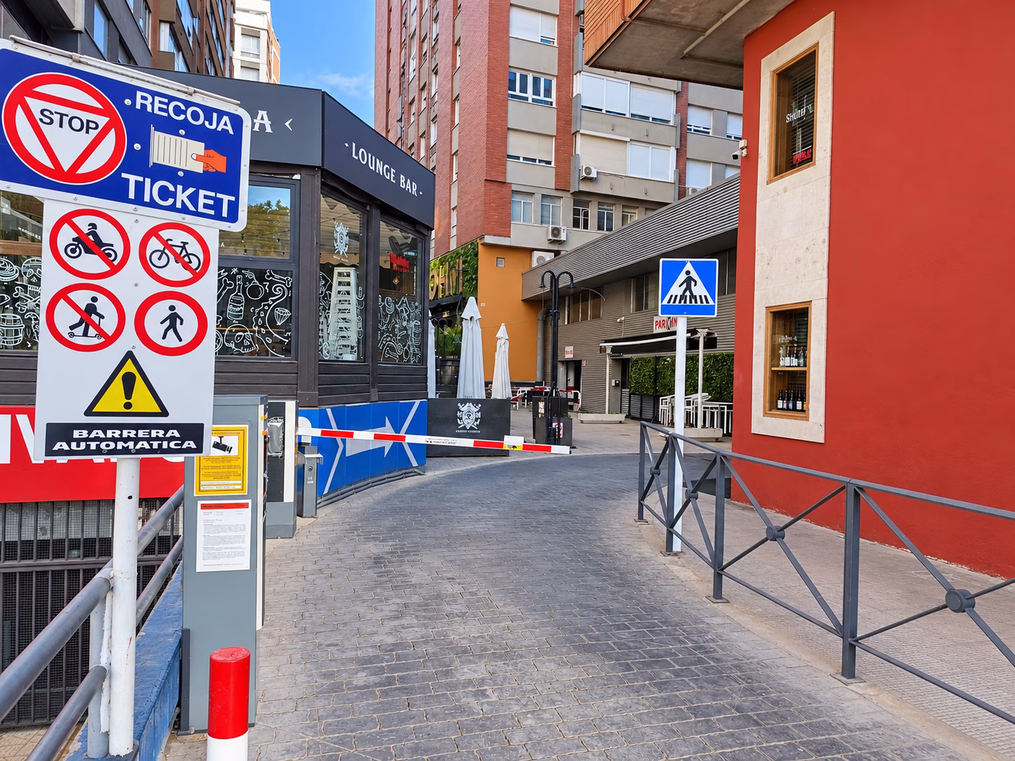 Parking Clubö Poniente 12