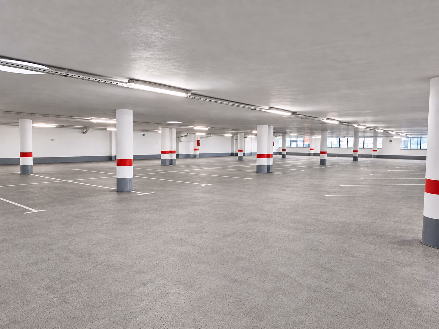 Parking Clubö Poniente 3