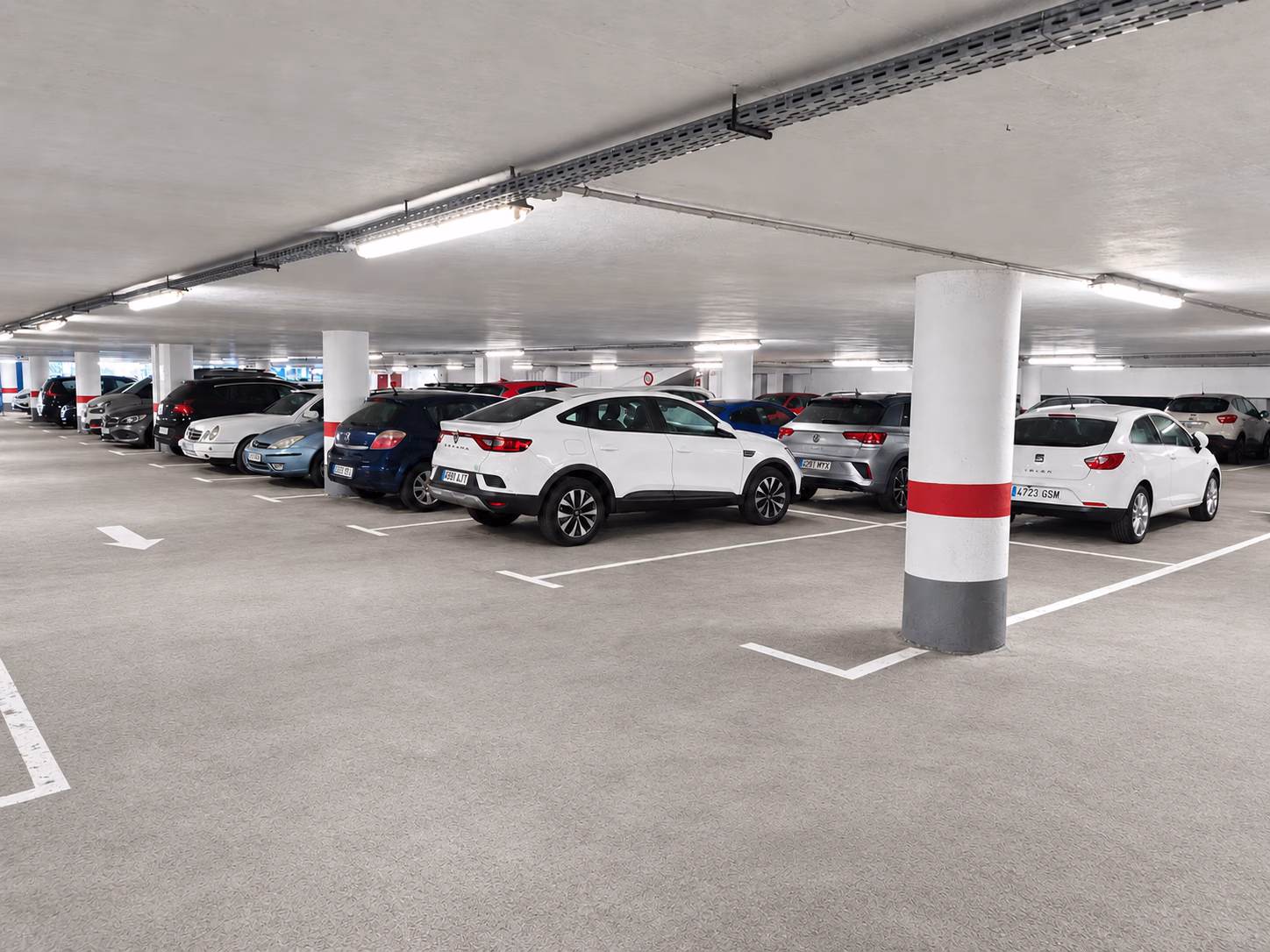 Parking Clubö Poniente 4